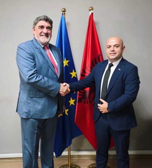 Forcimi i bashkëpunimit Shqipëri–Spanjë në fushën e sigurisë kibernetike / Drejtori i Përgjithshëm i AKSK-së pret Ambasadorin e Mbretërisë së Spanjës në Shqipëri.